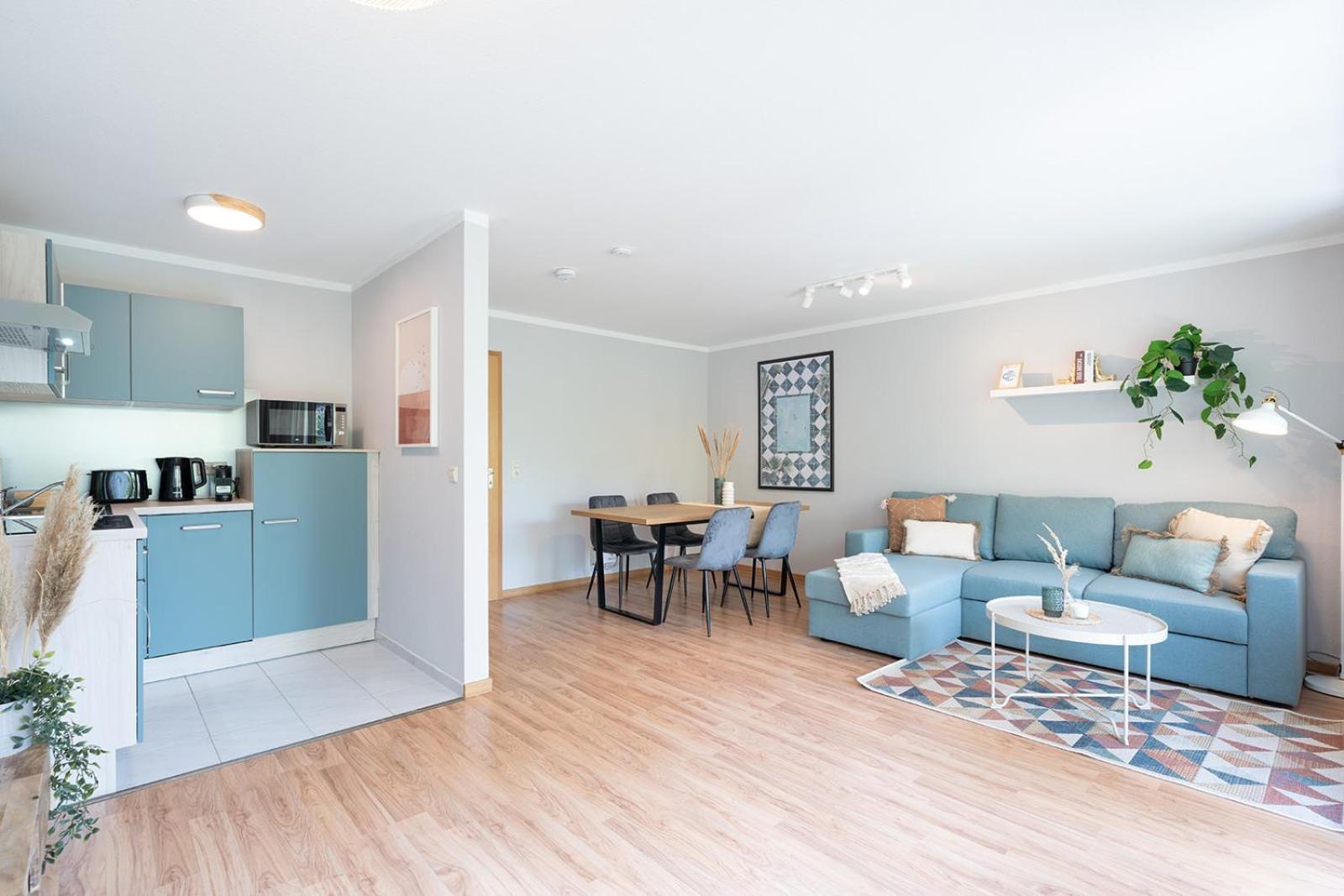 Benville Pirna - Modern - Familie - Terrasse ภายนอก รูปภาพ