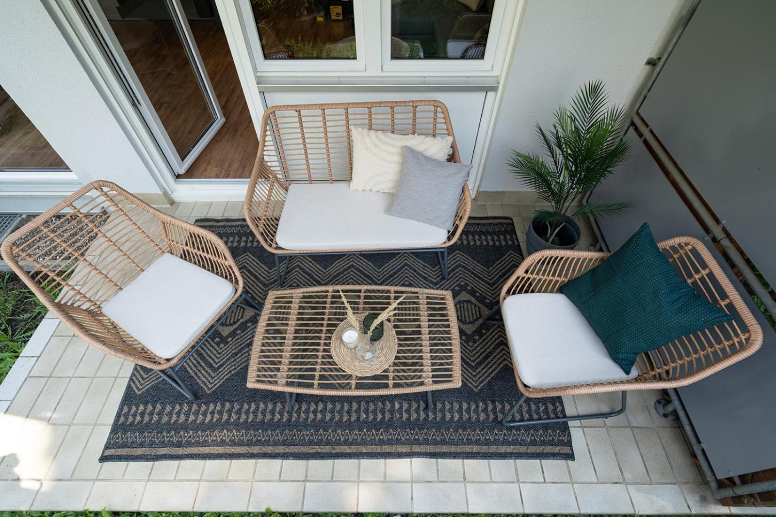 Benville Pirna - Modern - Familie - Terrasse ภายนอก รูปภาพ
